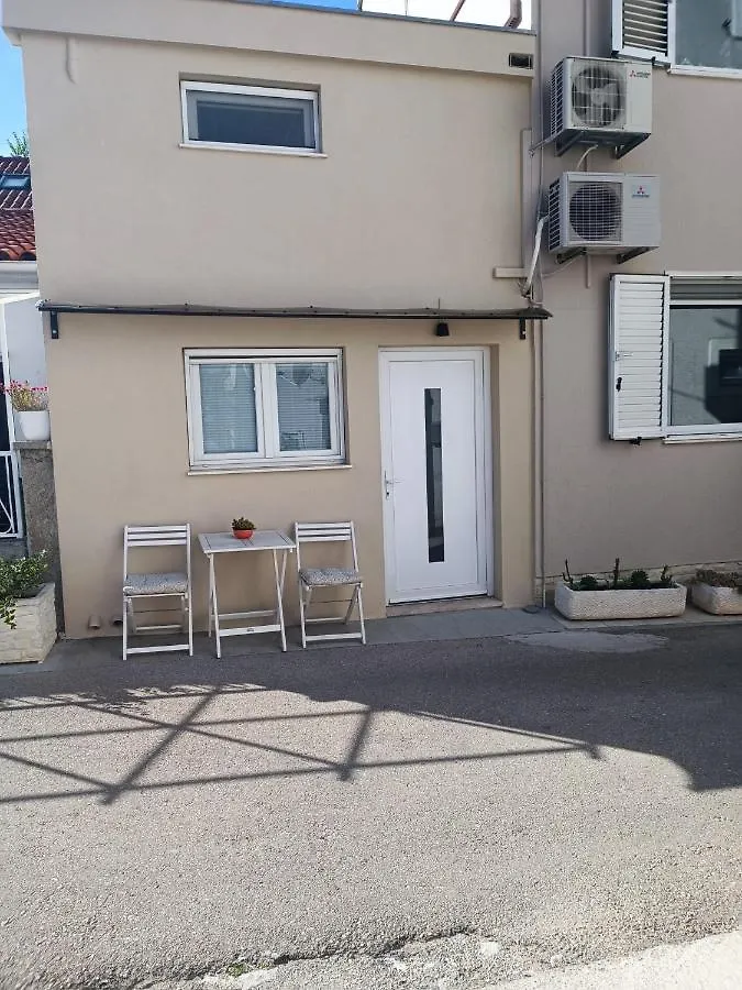 Apartments Vrime Biograd Na Moru 0*,